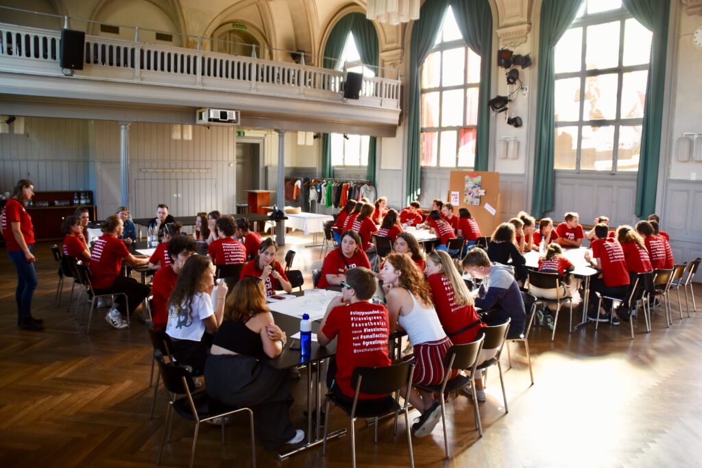 Exchange of ideas for sustainable tourism at the final event in Bern 2023.